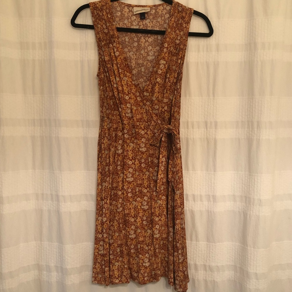 Floral Sleeveless Wrap Dress